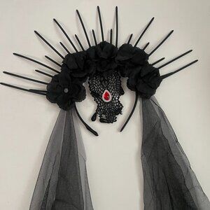 Gothic Black Halo Crown With Veil